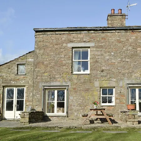 1 Gill Edge Cottages - 2017 * Countersett